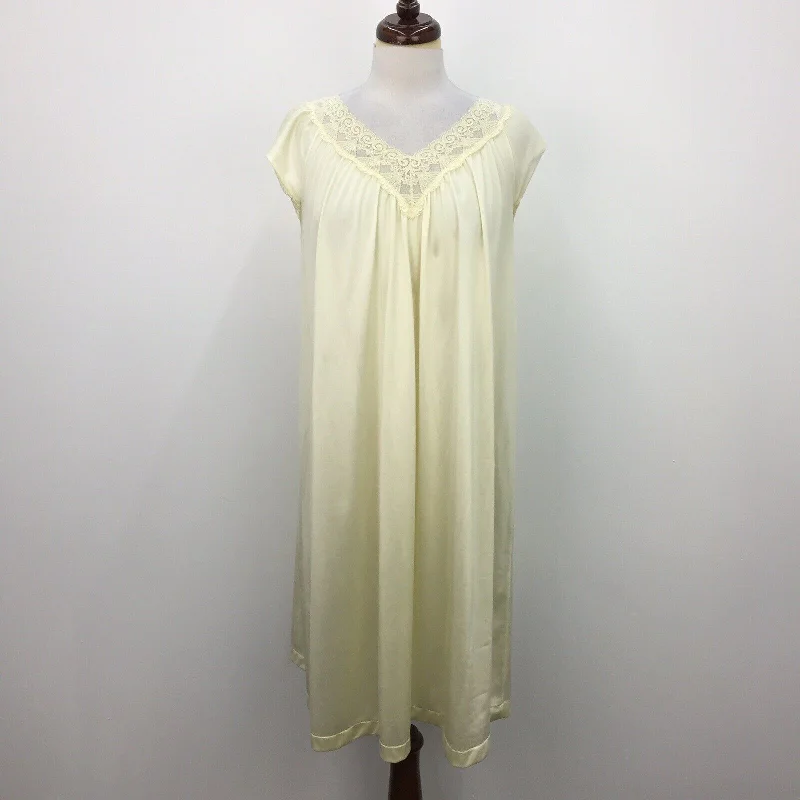 VTG Vanity Fair Cream Lace Neck Slip Intimate Sleepwear Nightgown Womens Sz S Black Lace Dress