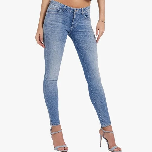 Guess Women's Carrie Curve X Fit Skinny Jean Light Wash